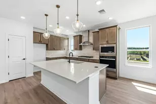 605 Ridge Point Dr, Georgetown, TX 78628 - Photo 5