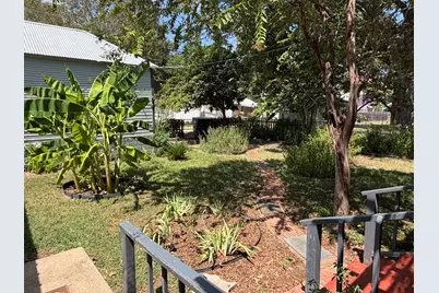 701 Garwood Street, Smithville, TX 78957 - Photo 9