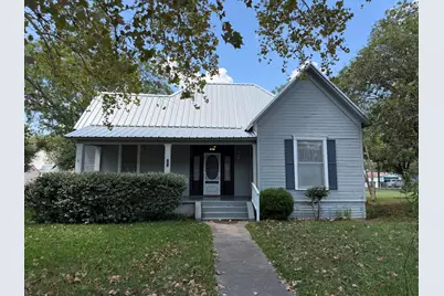701 Garwood Street, Smithville, TX 78957 - Photo 1