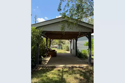 701 Garwood Street, Smithville, TX 78957 - Photo 7