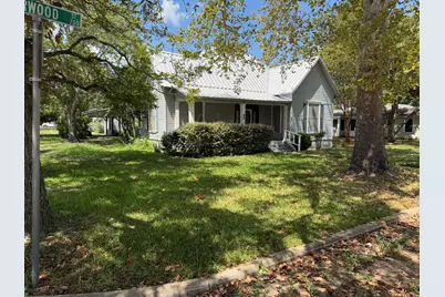 701 Garwood Street, Smithville, TX 78957 - Photo 5