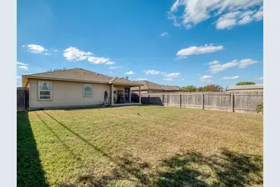 303 Baldwin Street, Hutto, TX 78634 - Photo 19