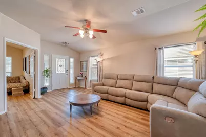 303 Baldwin Street, Hutto, TX 78634 - Photo 7