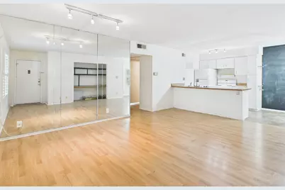 910 Duncan Lane #26, Austin, TX 78705 - Photo 5
