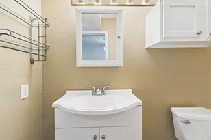 910 Duncan Ln, Austin, TX 78705 - Photo 11