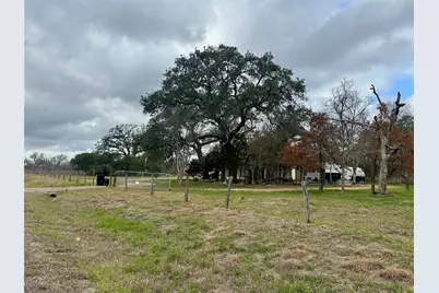 705 Fm 154 S, Muldoon, TX 78949 - Photo 5