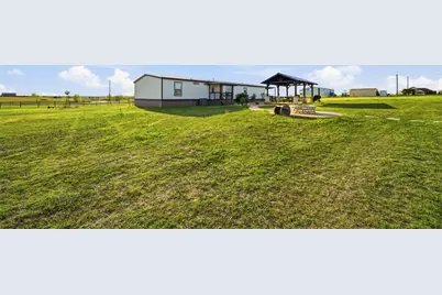 2493 County Road 464, Elgin, TX 78621 - Photo 33