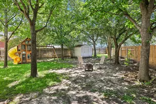2821 Purple Thistle Dr, Pflugerville, TX 78660 - Photo 33