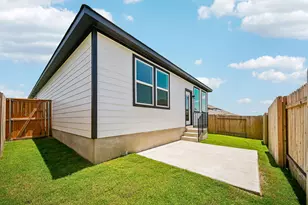 245 Firefox Wy, Jarrell, TX 76537 - Photo 33