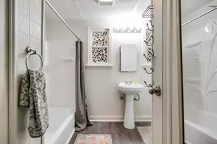 1434 Hicks Ave, San Antonio, TX 78210 - Photo 17