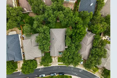 8112 Alophia Drive, Austin, TX 78739 - Photo 35