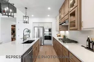 9305 Breeze Hl Dr, Austin, TX 78744 - Photo 5