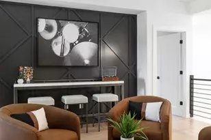 9305 Breeze Hl Dr, Austin, TX 78744 - Photo 33