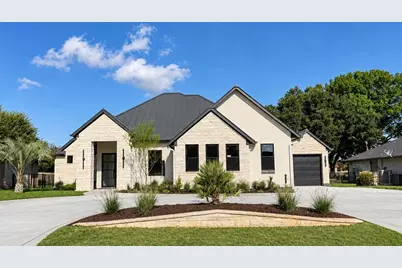 114 Meadowlakes Drive, Meadowlakes, TX 78654 - Photo 1