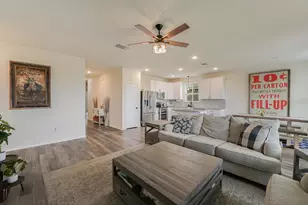 1915 T H Johnson Dr, Taylor, TX 76574 - Photo 3