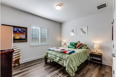 7909 Donnelley Drive, Austin, TX 78744 - Photo 15