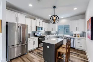 7909 Donnelley Dr, Austin, TX 78744 - Photo 9