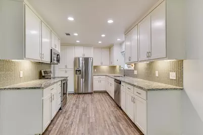 11806 Arabian Trail, Austin, TX 78759 - Photo 7