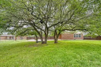 326 Sunrise Hills, Lampasas, TX 76550 - Photo 35
