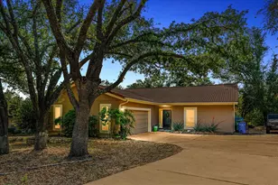 1613 Flint Ct, Lakeway, TX 78734 - Photo 1