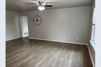 2101 Whistling Way, Taylor, TX 76574 - Photo 11