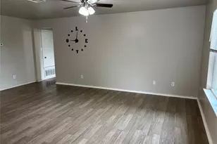2101 Whistling Way, Taylor, TX 76574 - Photo 11