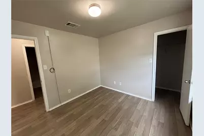 2101 Whistling Way, Taylor, TX 76574 - Photo 5
