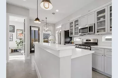 2709 E 3rd Street #2, Austin, TX 78702 - Photo 5