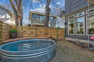 2709 E 3rd St, Austin, TX 78702 - Photo 17