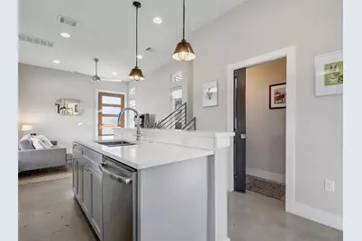 2709 E 3rd Street #2, Austin, TX 78702 - Photo 7