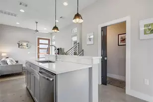 2709 E 3rd St, Austin, TX 78702 - Photo 7
