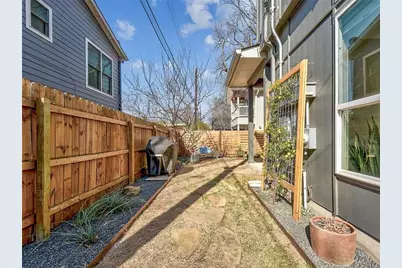 2709 E 3rd Street #2, Austin, TX 78702 - Photo 19