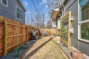2709 E 3rd St, Austin, TX 78702 - Photo 19