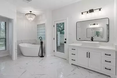 102 Laura Lane, Austin, TX 78746 - Photo 9