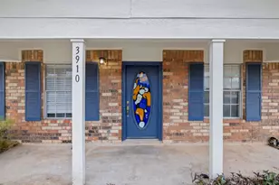 3910 Hillside Dr, Round Rock, TX 78681 - Photo 3