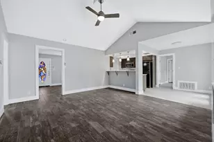 3910 Hillside Dr, Round Rock, TX 78681 - Photo 11