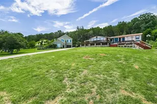 223 Golf Course Dr, Spicewood, TX 78669 - Photo 3