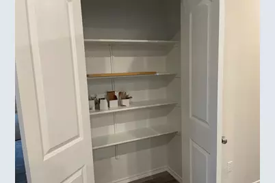 105 Onna Street, Taylor, TX 76574 - Photo 5