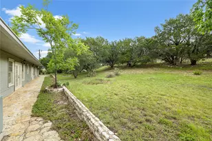 901 Lauder Dr, Spicewood, TX 78669 - Photo 37