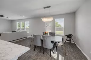 214 Saranac Dr, Elgin, TX 78621 - Photo 11