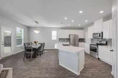 214 Saranac Drive, Elgin, TX 78621 - Photo 13