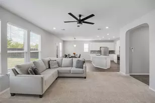 214 Saranac Dr, Elgin, TX 78621 - Photo 17