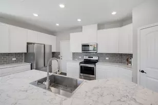 214 Saranac Dr, Elgin, TX 78621 - Photo 7