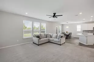 214 Saranac Dr, Elgin, TX 78621 - Photo 19