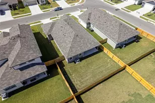 224 Kickapoo Ln, Kyle, TX 78640 - Photo 35