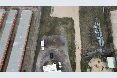 1415 S Commerce Street, Lockhart, TX 78644 - Photo 11