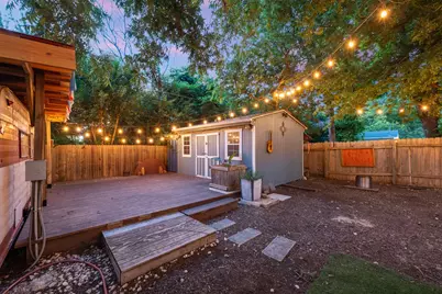 5802 Chesterfield Avenue, Austin, TX 78752 - Photo 23