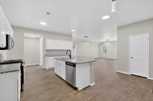 218 Sickle Loop, Kyle, TX 78640 - Photo 9