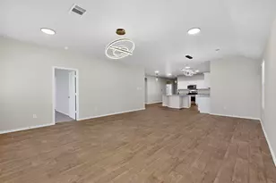 218 Sickle Loop, Kyle, TX 78640 - Photo 5