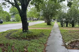 1121 S 23rd St, Temple, TX 76504 - Photo 3